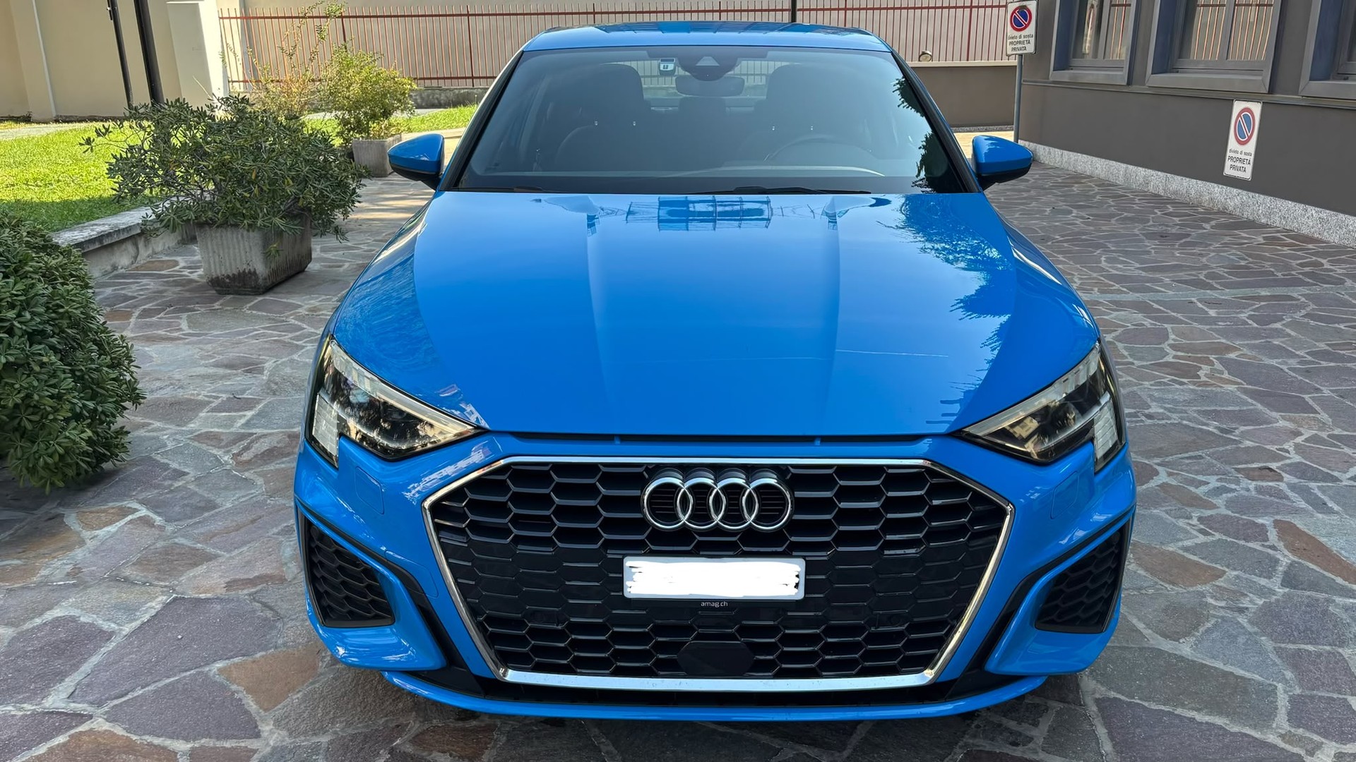AUDI 1.5 35 TFSI S Line Attraction S-Tronic-image-1