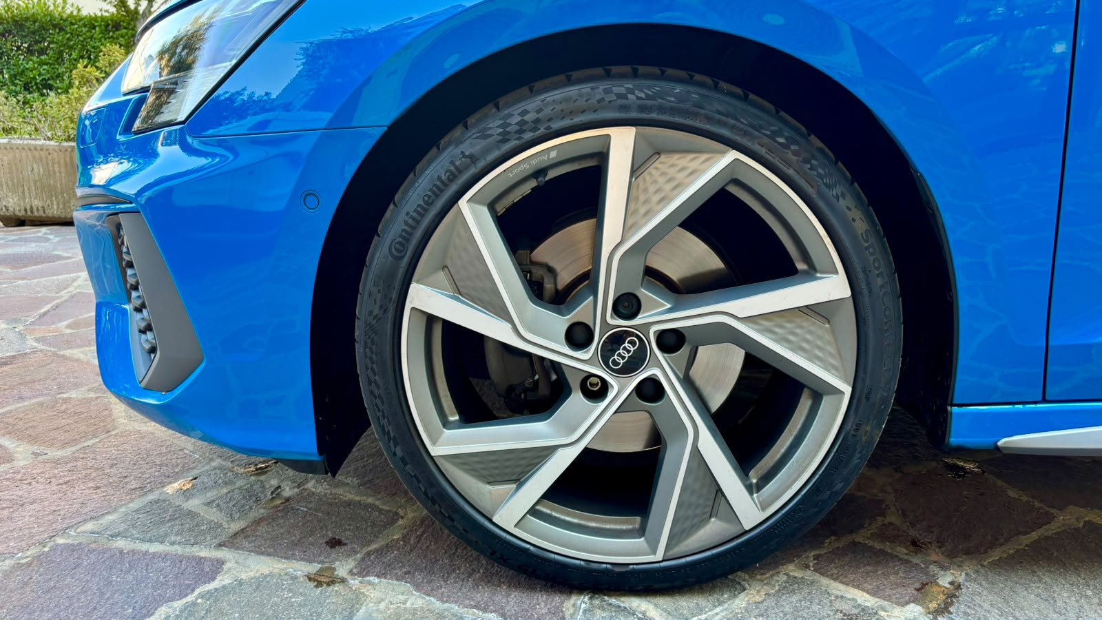 AUDI 1.5 35 TFSI S Line Attraction S-Tronic-image-3