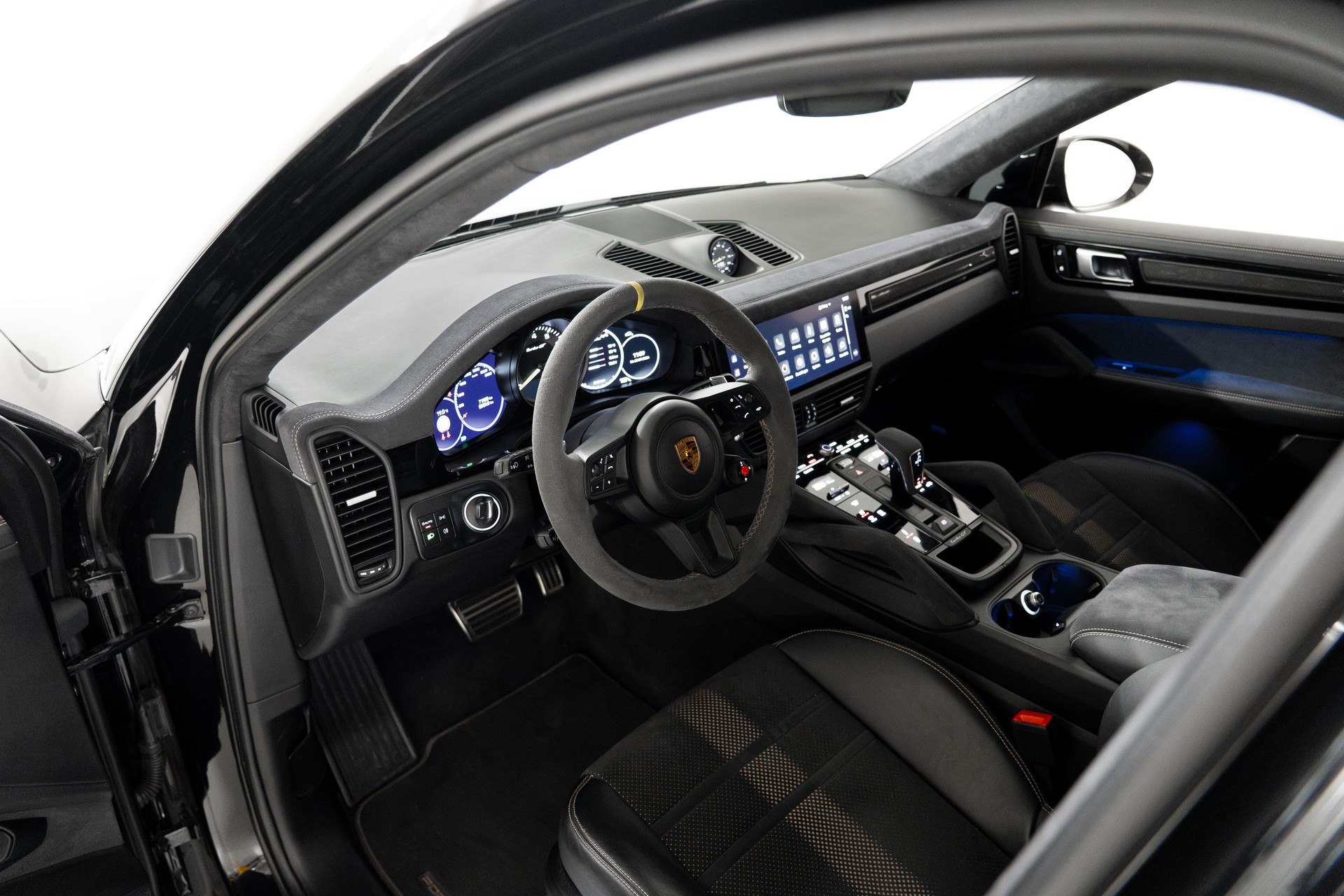 PORSCHE Cayenne Coupé 4.0 V8 Turbo GT - Approved Garantie - CH-Fahrzeug-image-9