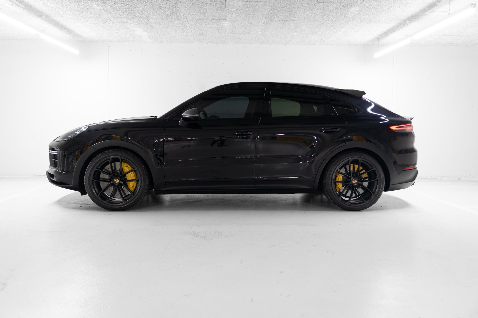 PORSCHE Cayenne Coupé 4.0 V8 Turbo GT - Approved Garantie - CH-Fahrzeug-image-3