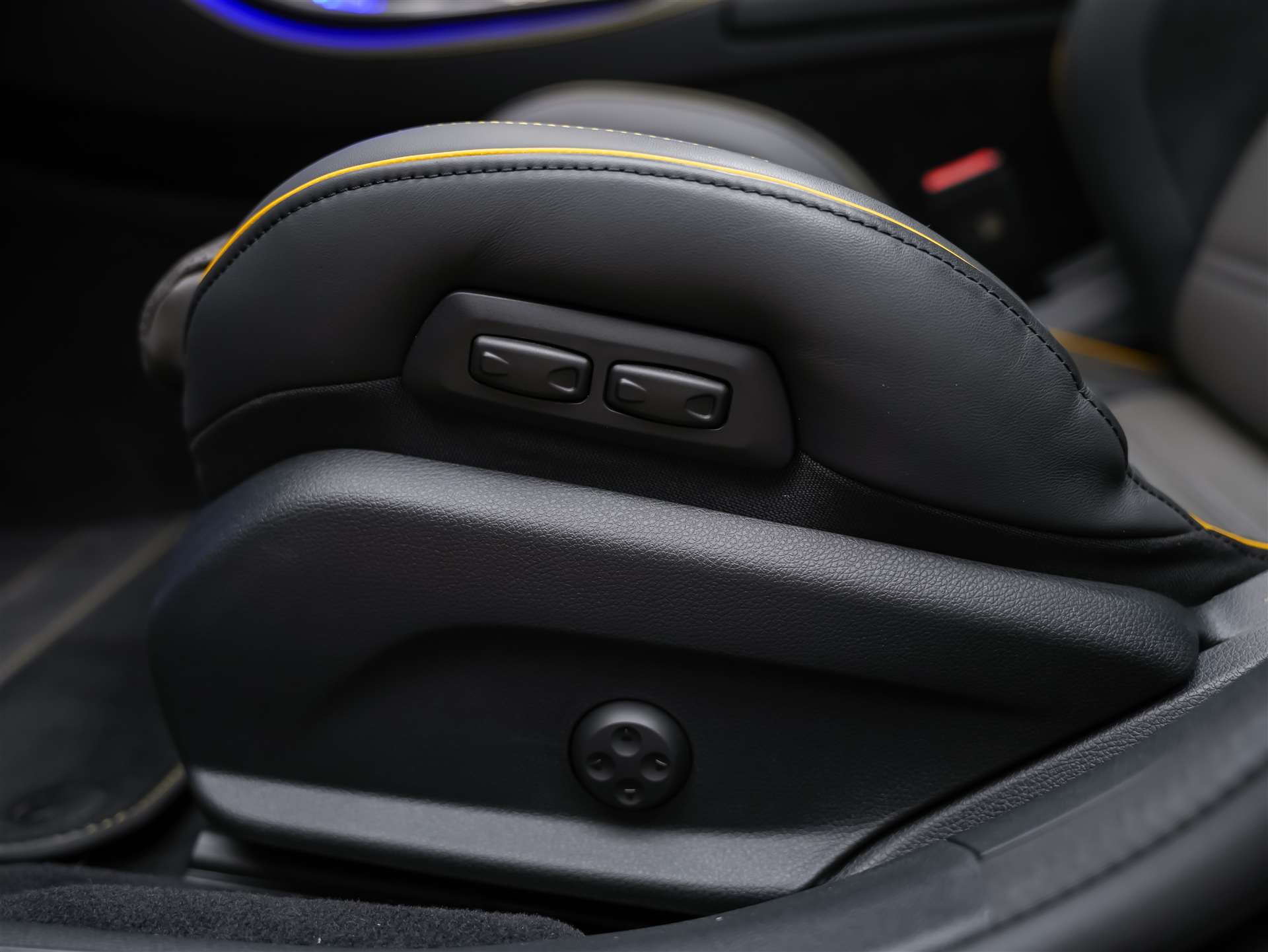 MERCEDES-BENZ AMG E 63 S 4Matic+ Speedshift 9G-TCT *FINAL EDITION*Schalensitze*Panorama*Sitzbelüftung*-image-33
