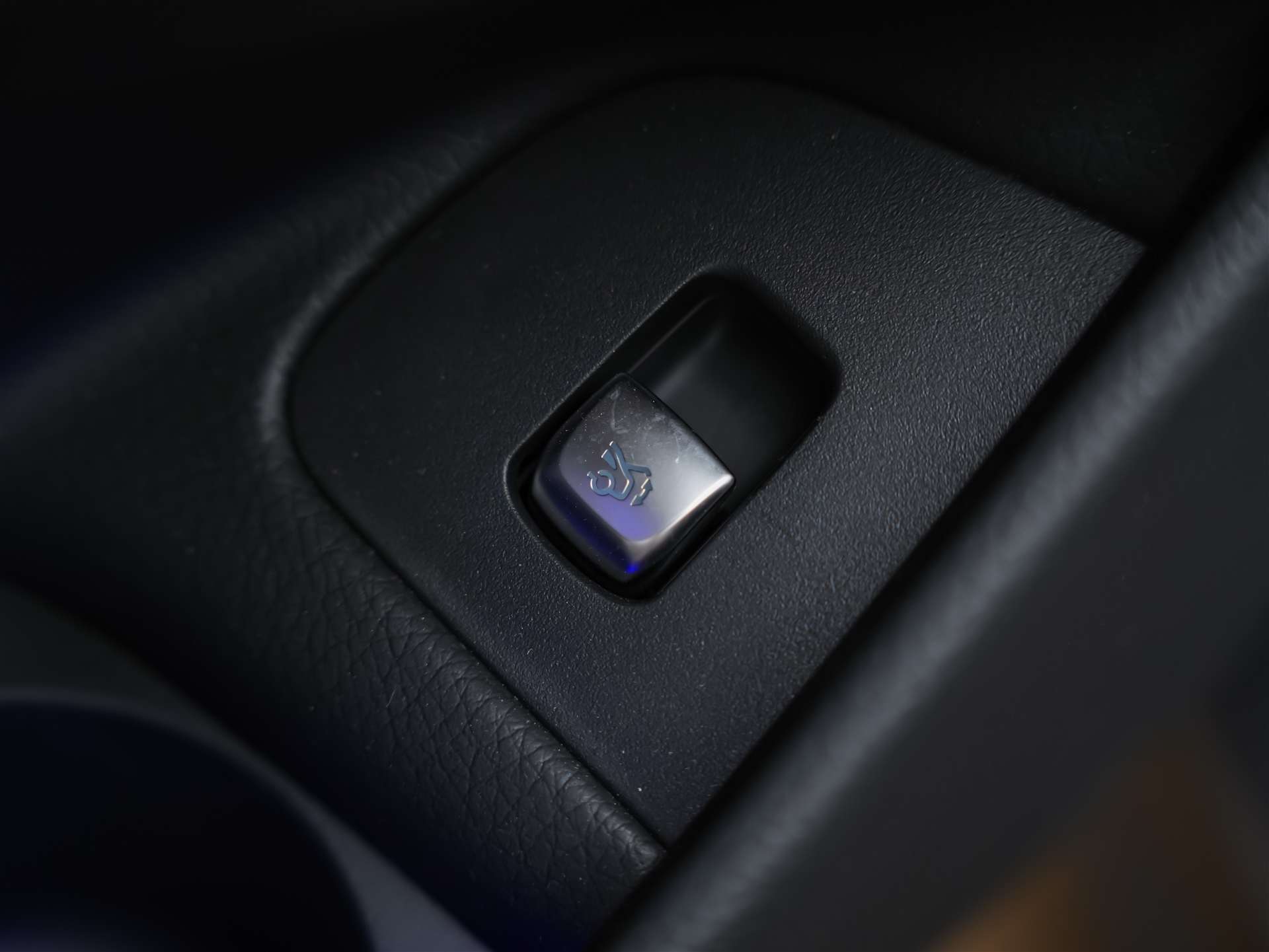 MERCEDES-BENZ AMG E 63 S 4Matic+ Speedshift 9G-TCT *FINAL EDITION*MSI+*Schalensitze*Panorama*Sitzbelüftung*-image-30