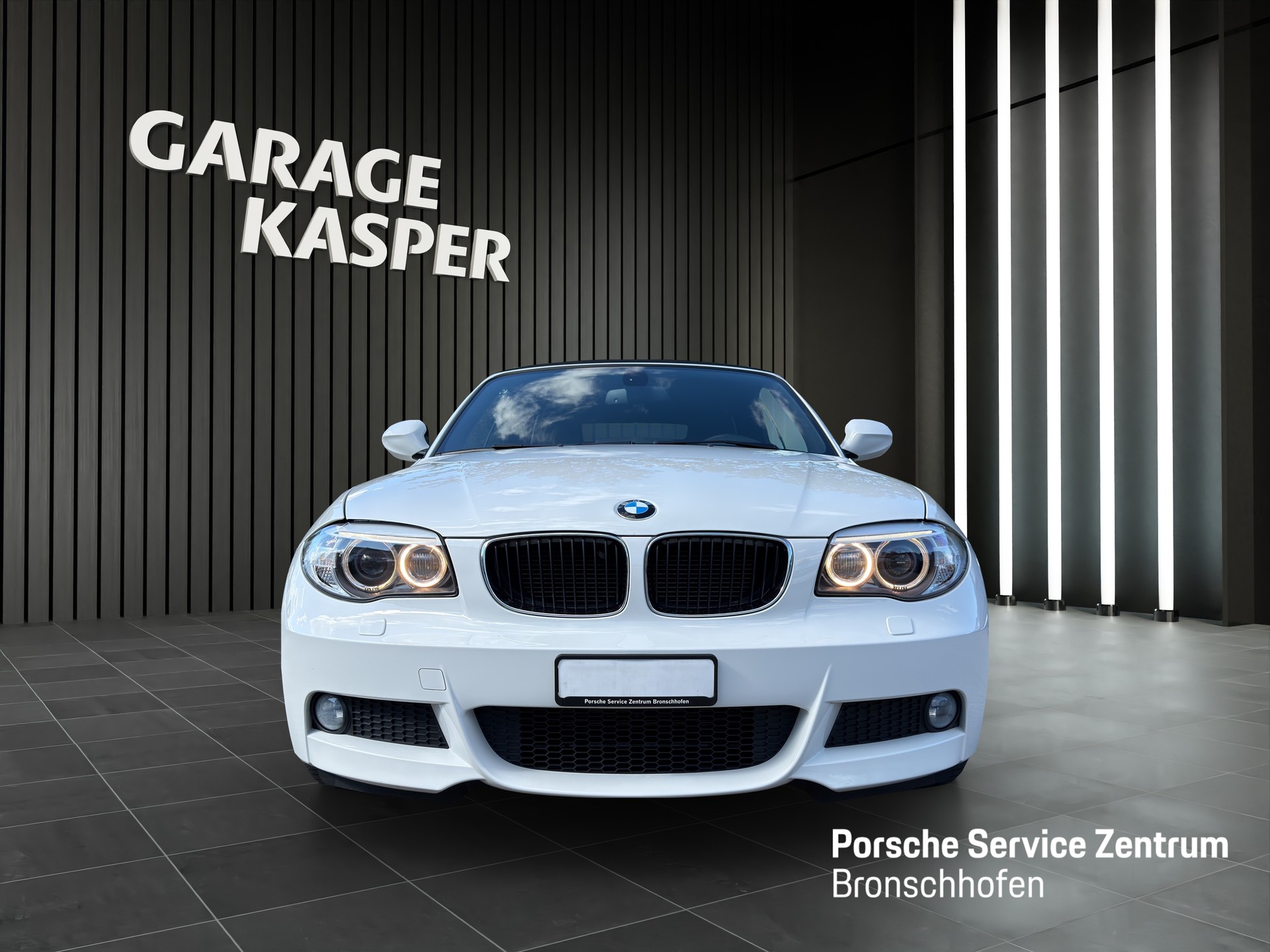 BMW 1 Series E88 Cabrio-image-7
