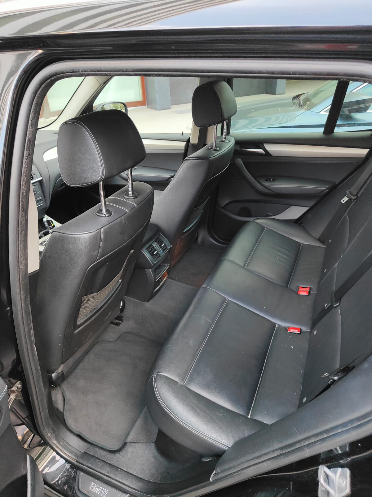 BMW X3 28i xDrive-image-4