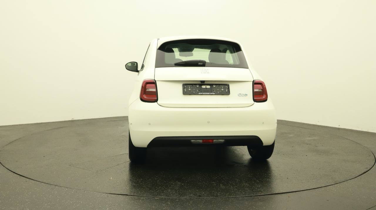 FIAT 500 electric 87kWh Icon-showroom-element-3