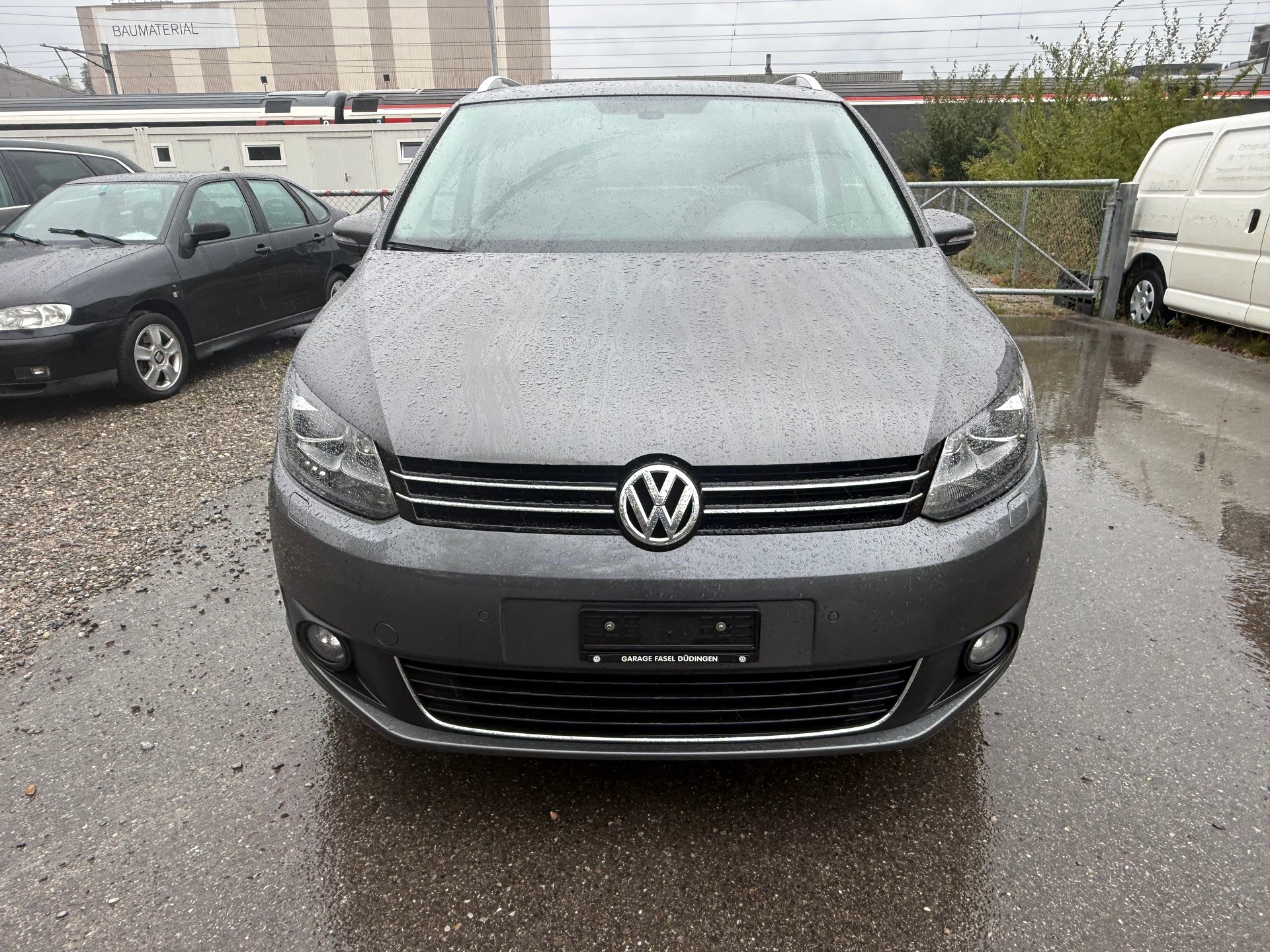 VW Touran 2.0 TDI BlueMotion Technology 65th Edition-image-0