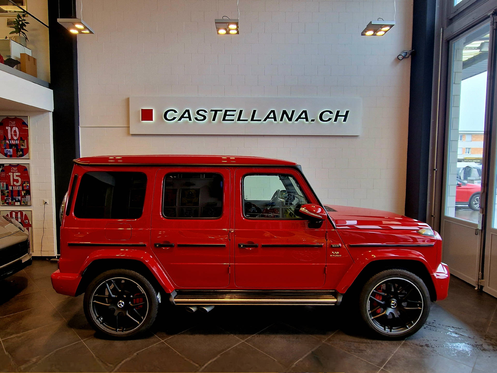 MERCEDES-BENZ G 63 AMG-image-1