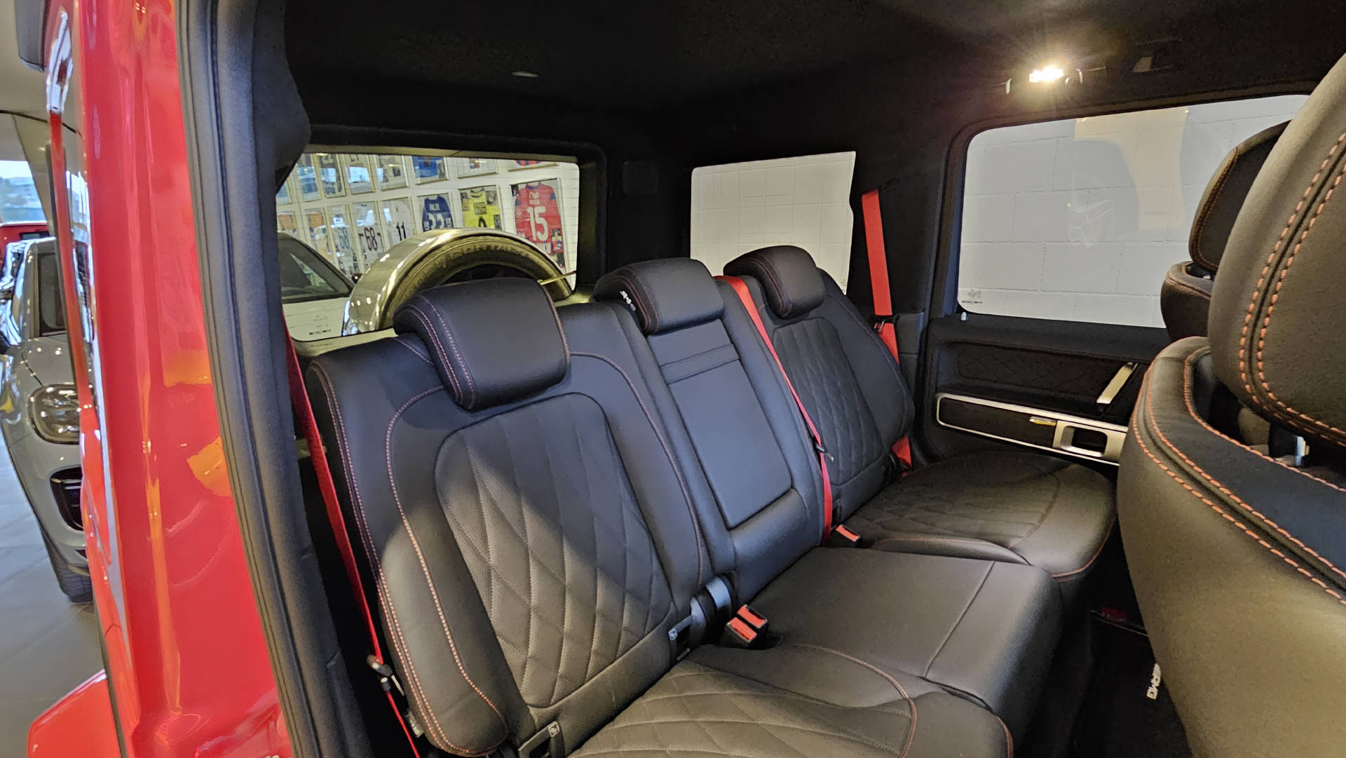 MERCEDES-BENZ G 63 AMG-image-13