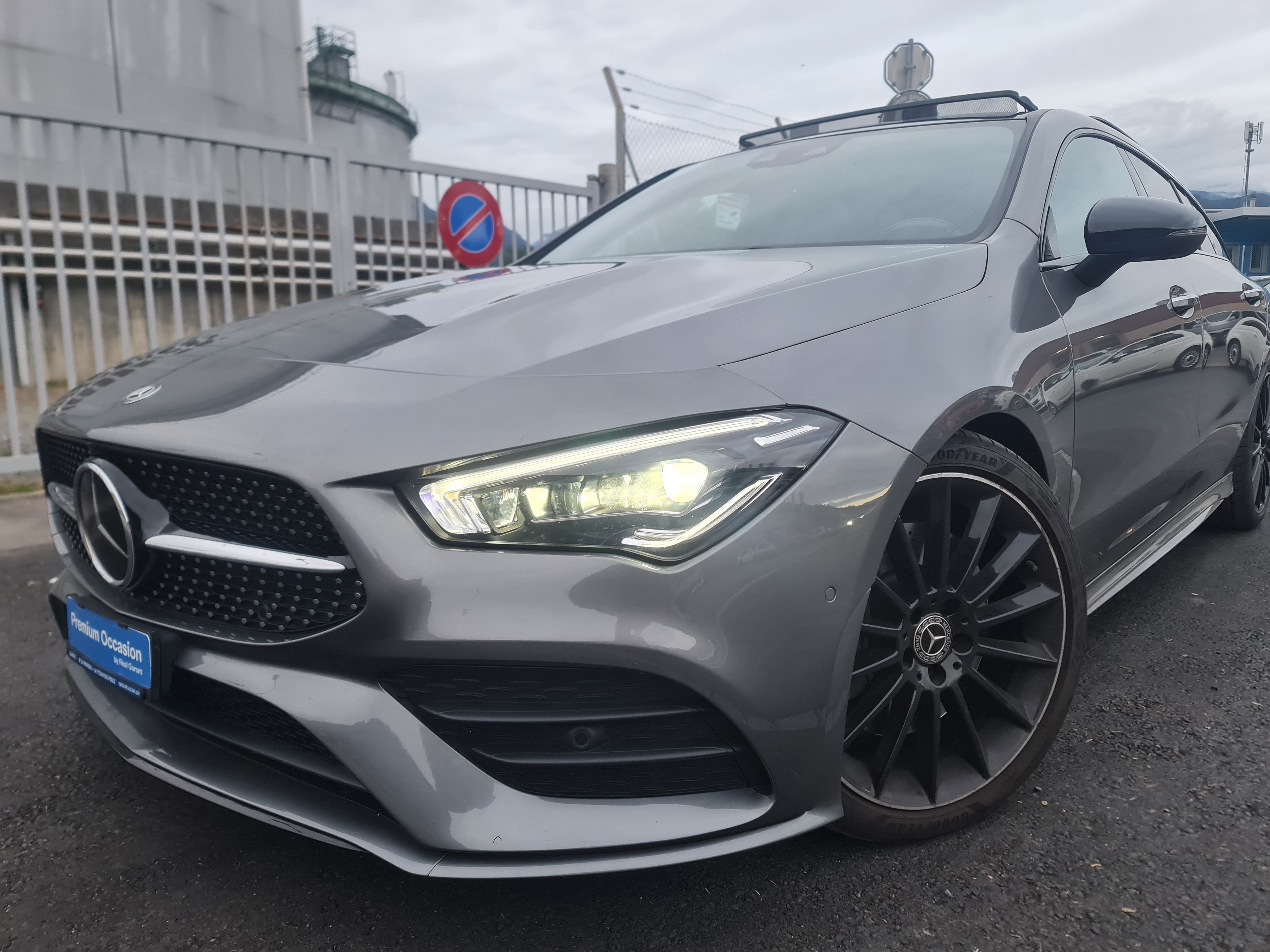 Car photo