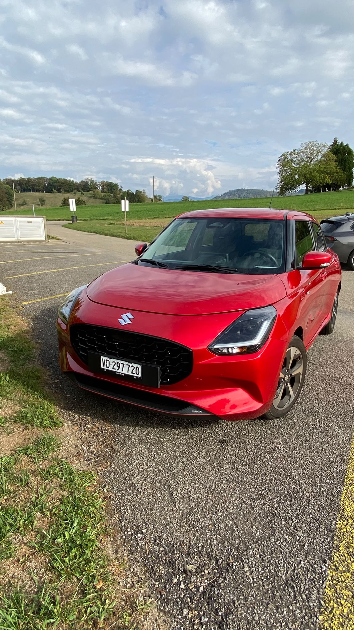 SUZUKI 1.2 Compact Top Hybrid-image-1