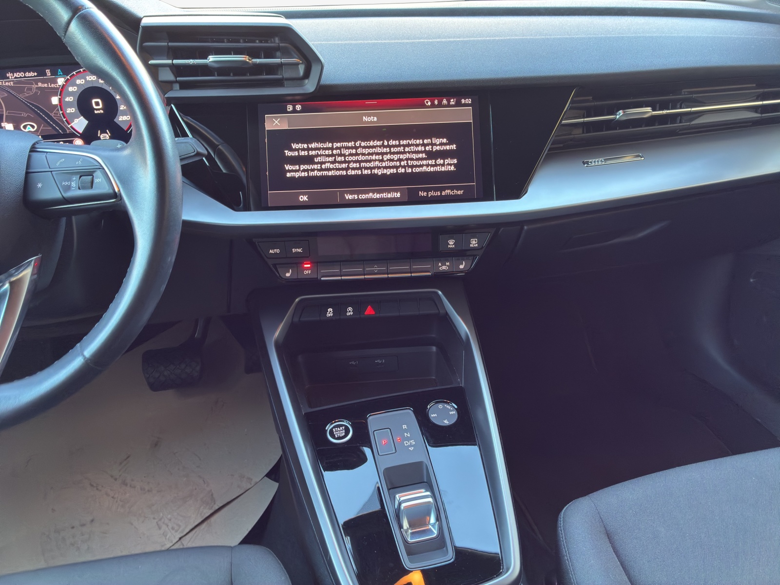 AUDI A3 Sportback 35 TFSI Attraction S-tronic-image-10