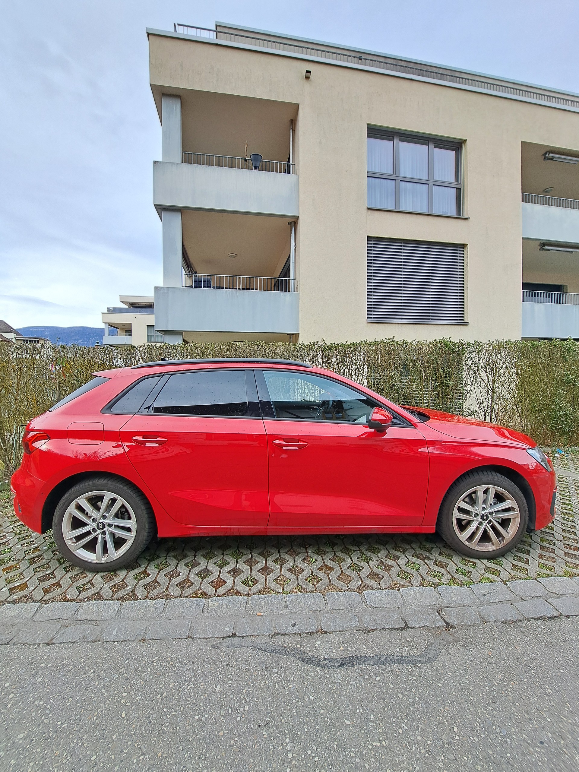 AUDI 1.5 35 TFSI Attraction S-Tronic-image-3