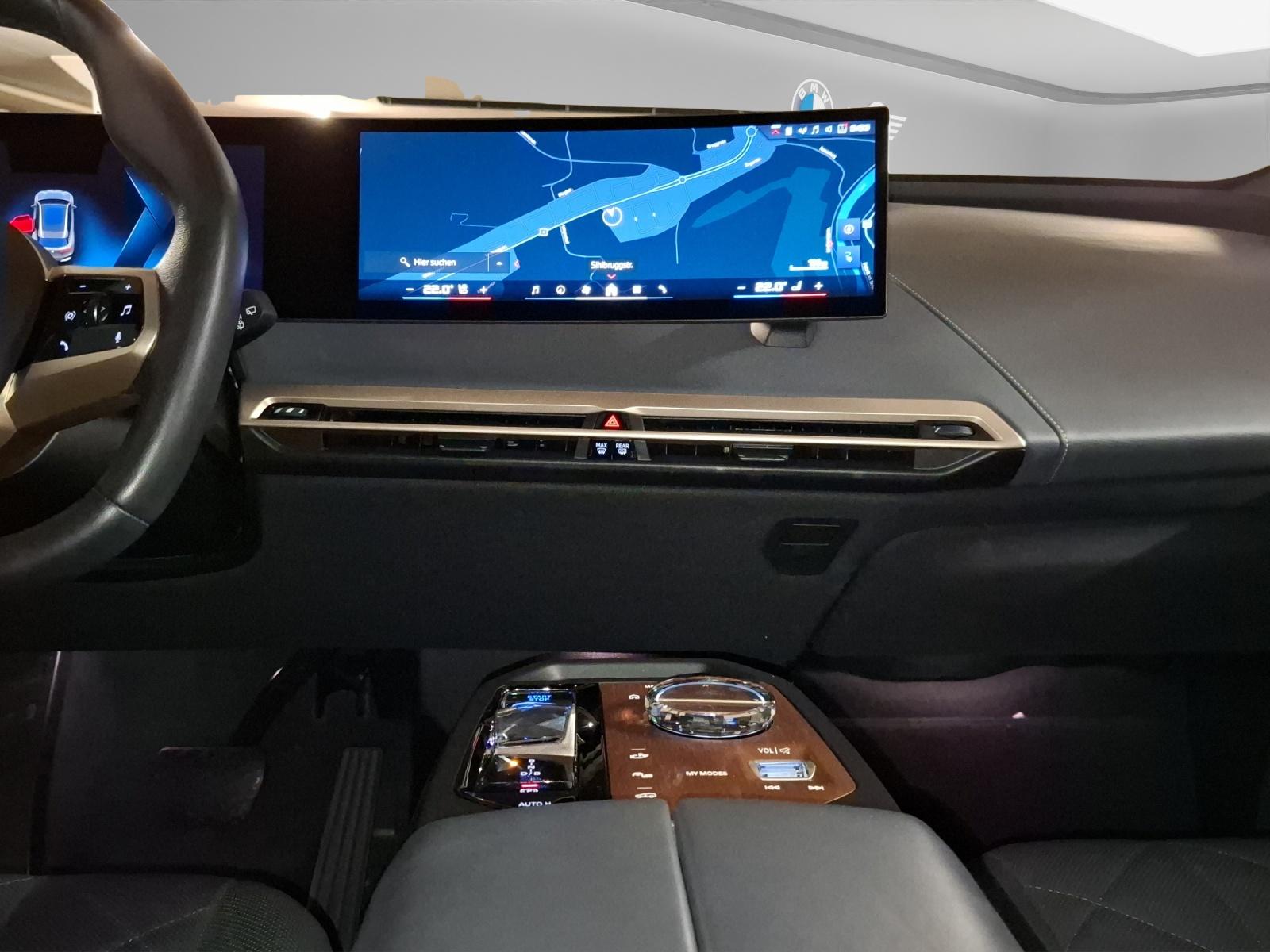 BMW iX I20 M60-image-12