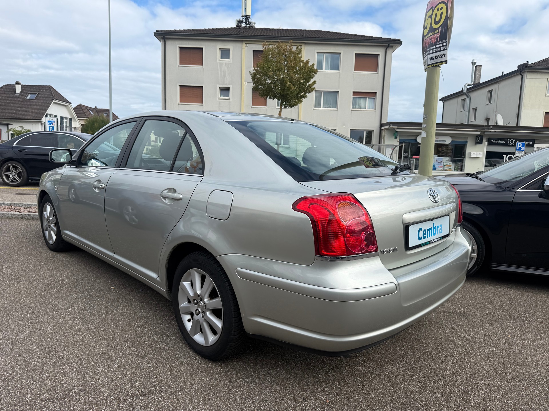 TOYOTA Avensis 2.4 D4 VVT-i Linea Sol Liftback T-Step5-image-2