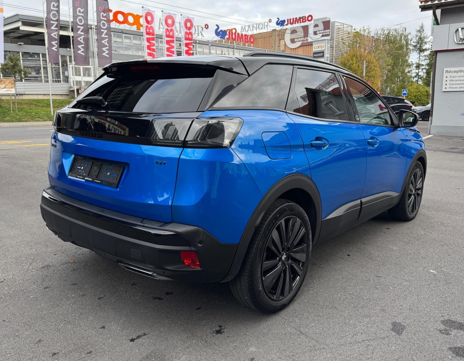 PEUGEOT 3008 1.6 PureTech GT Pack EAT8-image-8