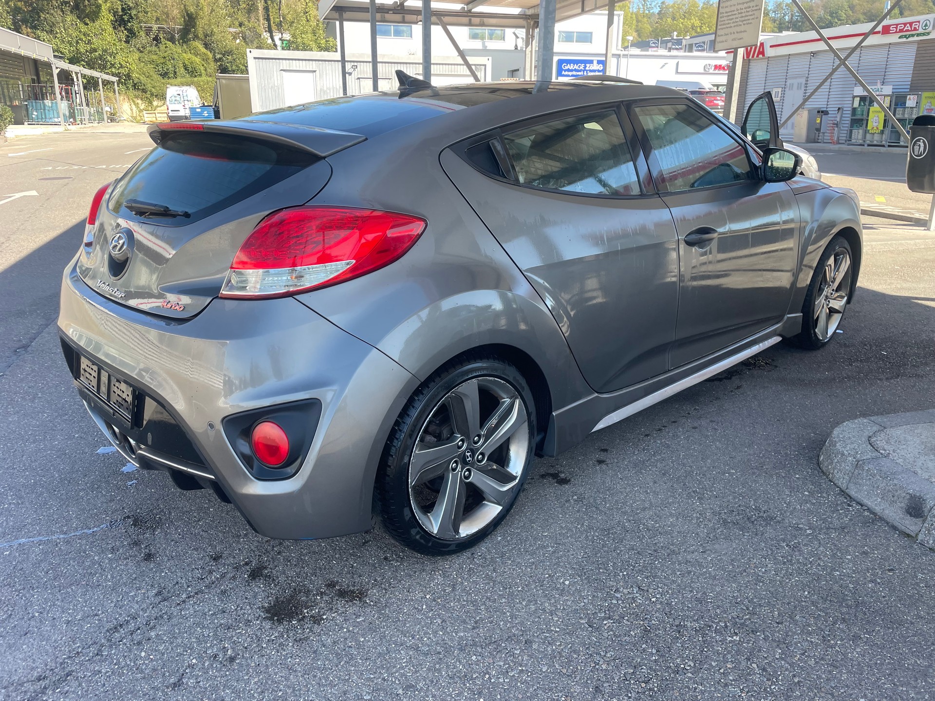 HYUNDAI Veloster 1.6 Turbo GDI-image-9