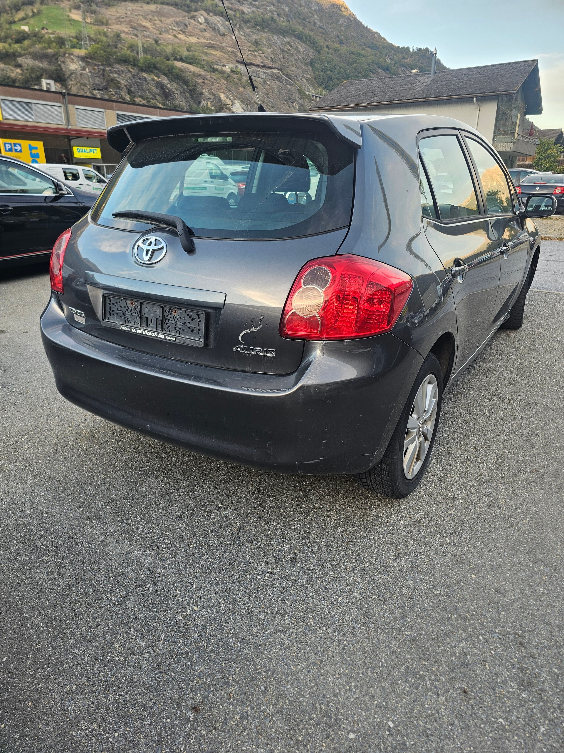 TOYOTA Auris 2.0 D-4D Linea Luna-image-4