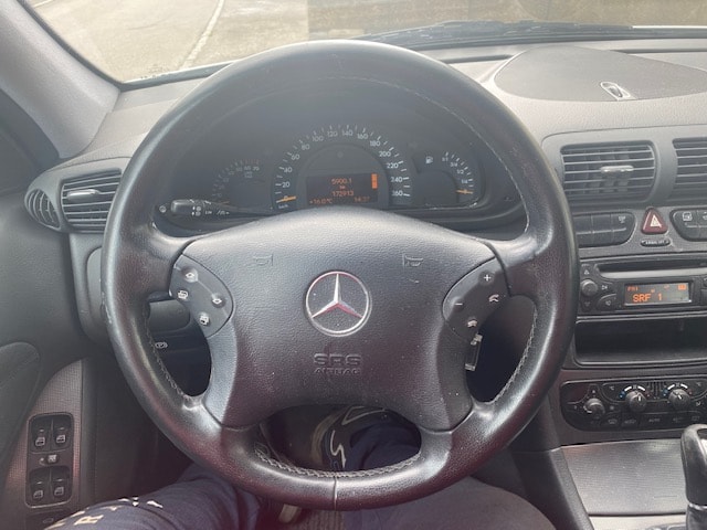 MERCEDES-BENZ C 240 Avantgarde-image-7