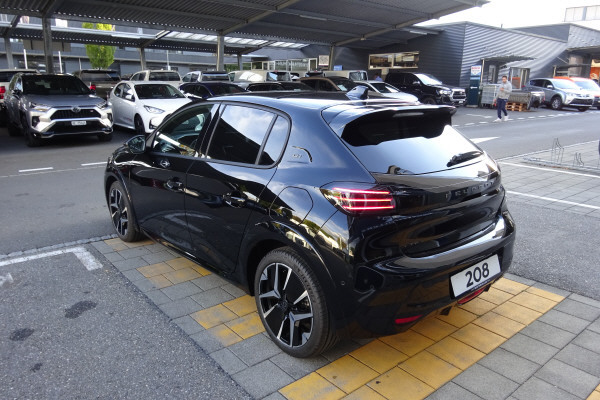 PEUGEOT 208 1.2 MHEV 145 GT Excl.-image-3