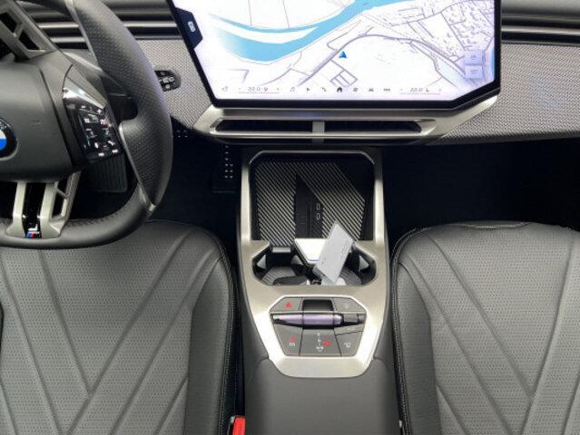 BMW iX3 NA5 50 xDrive-image-11