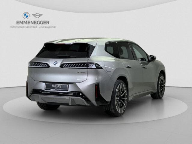 BMW iX3 NA5 50 xDrive-image-4