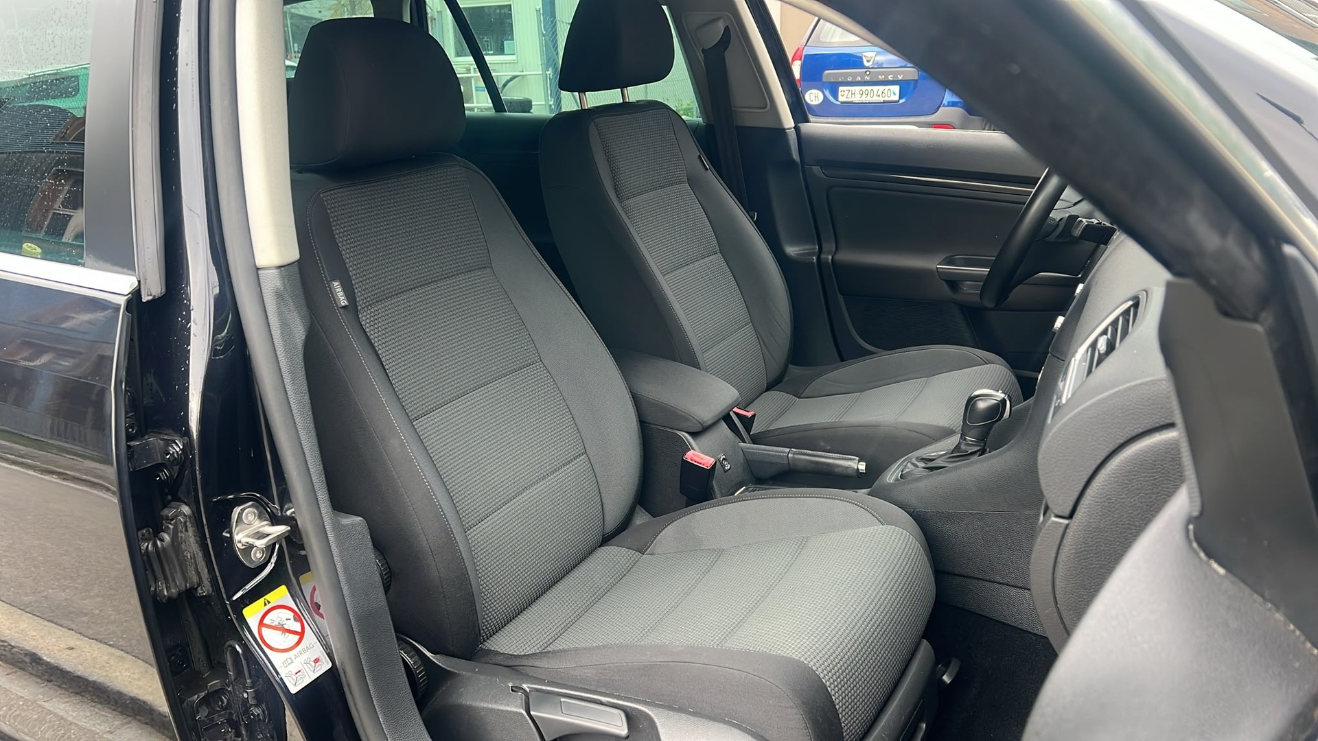VW Golf Variant 1.4 TSI Team DSG-image-12