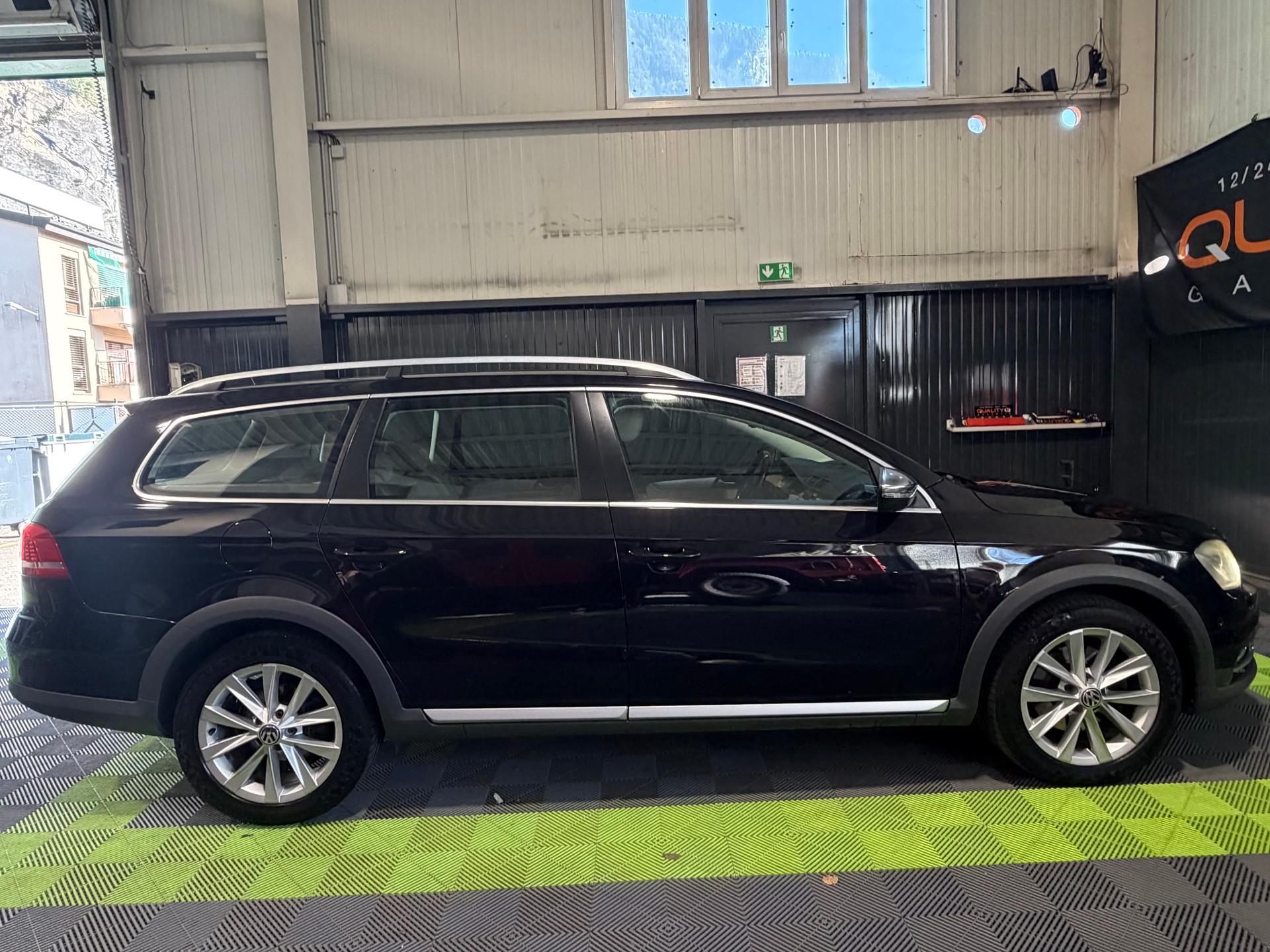 VW Passat Alltrack 2.0 TSI 4Motion DSG-image-2