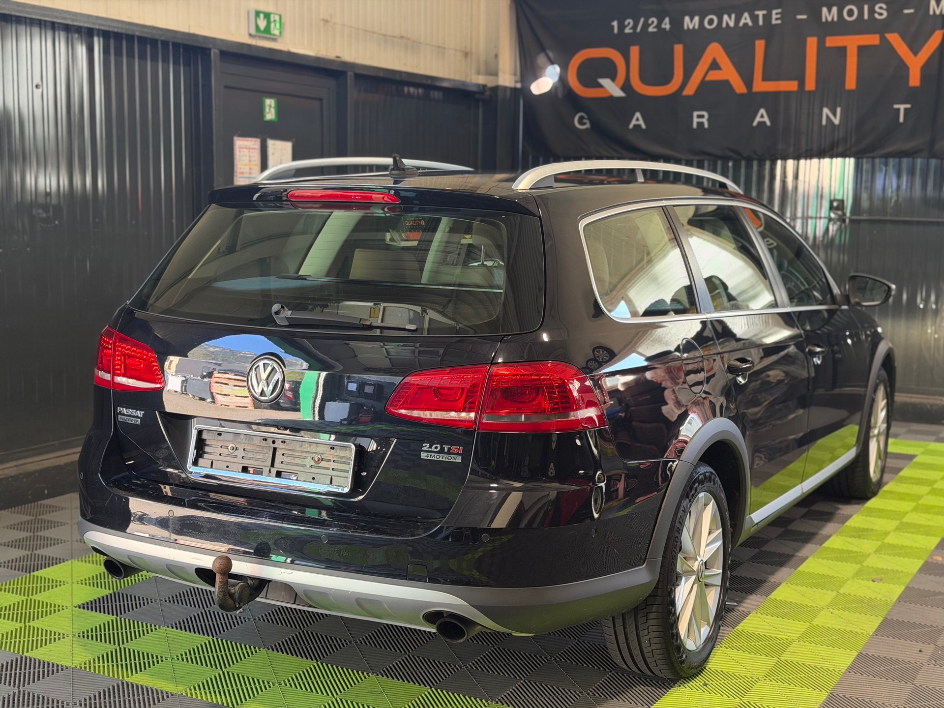 VW Passat Alltrack 2.0 TSI 4Motion DSG-image-4