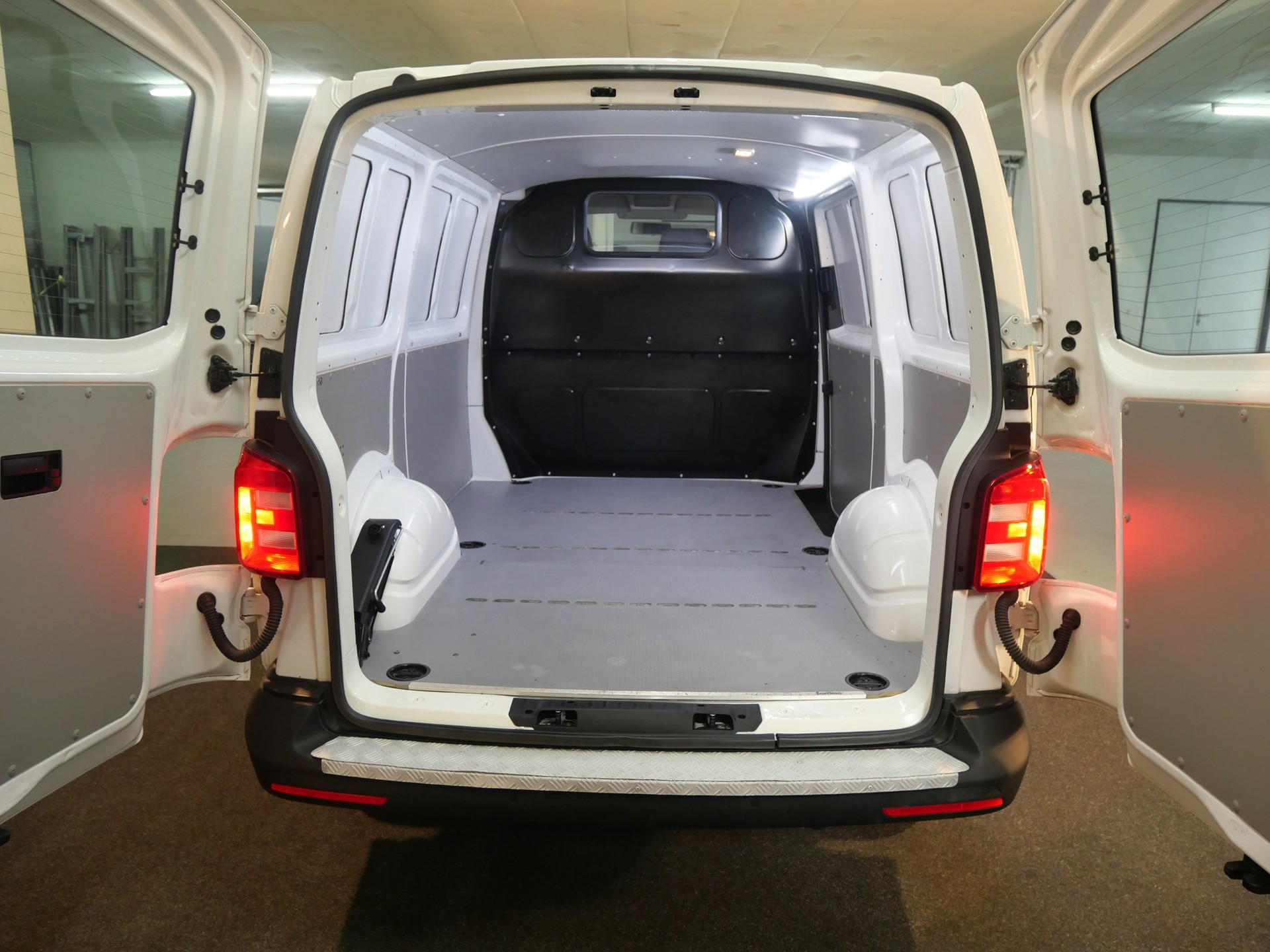 VW T6 2.0 TDI Euro 6-image-20