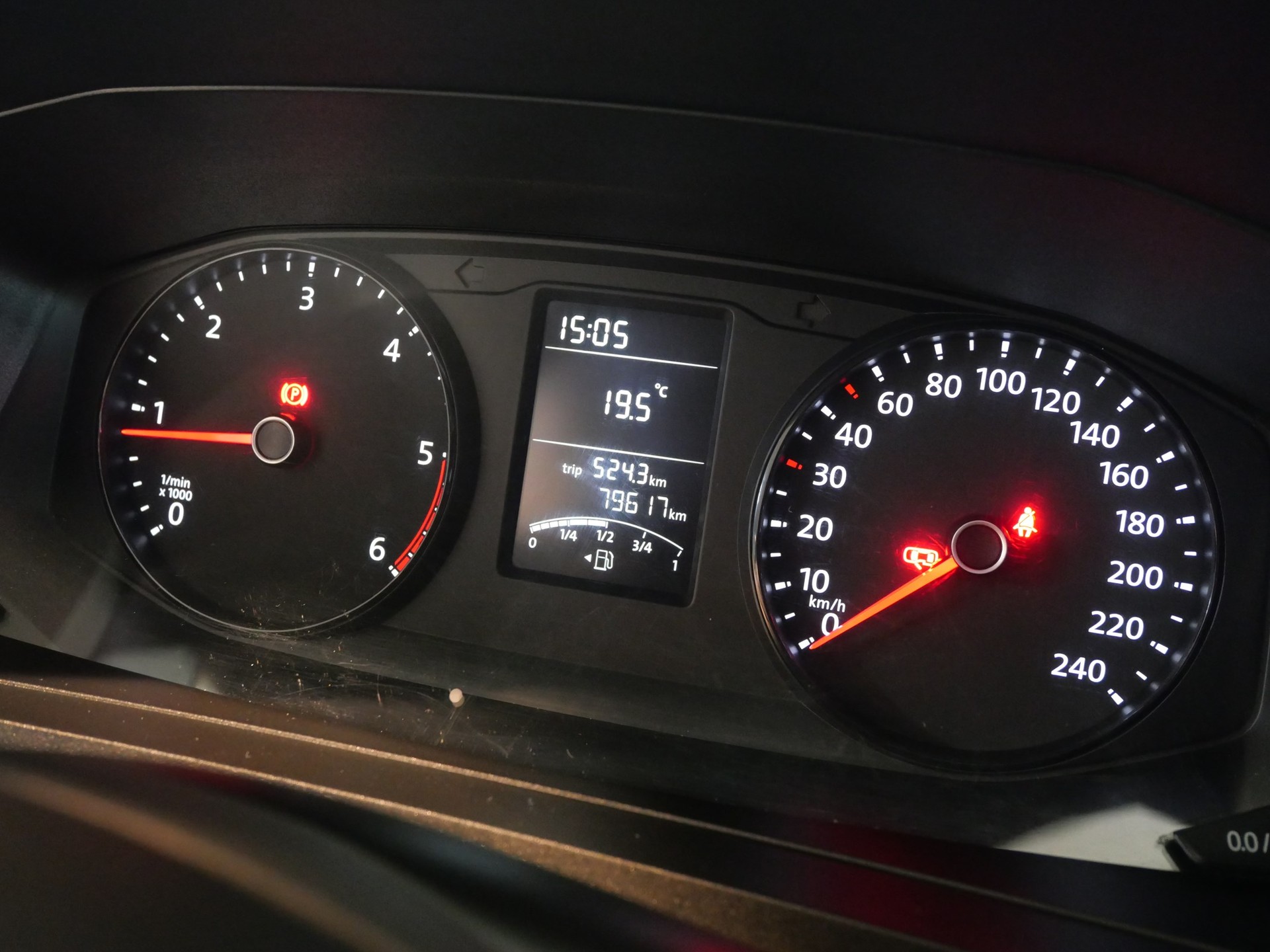 VW T6 2.0 TDI Euro 6-image-15