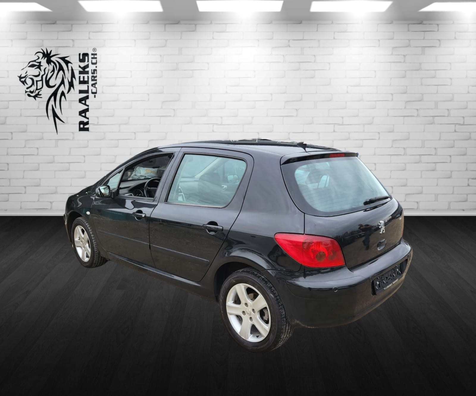 PEUGEOT 307 2.0 16V XT-image-3