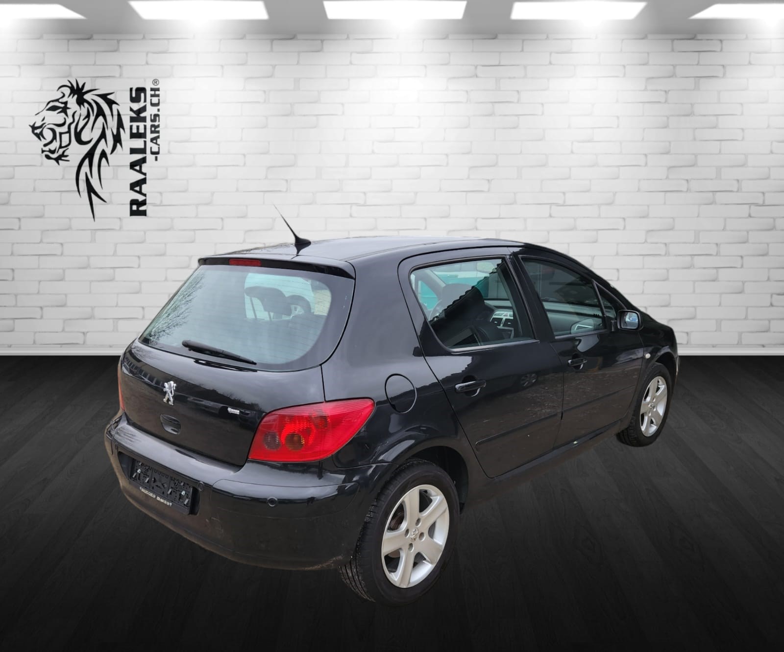 PEUGEOT 307 2.0 16V XT-image-2