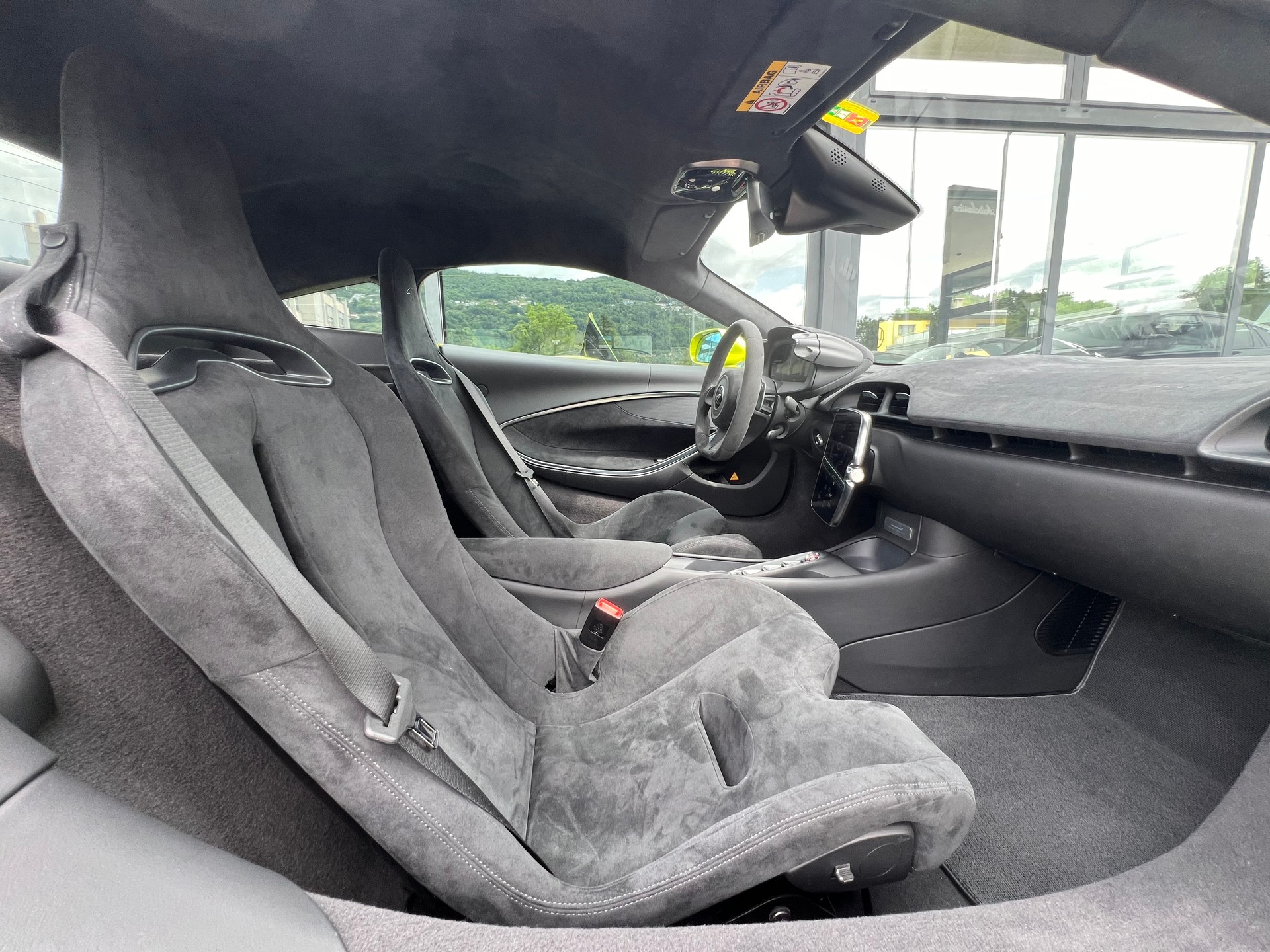 McLAREN ARTURA 3.0 V6-image-10