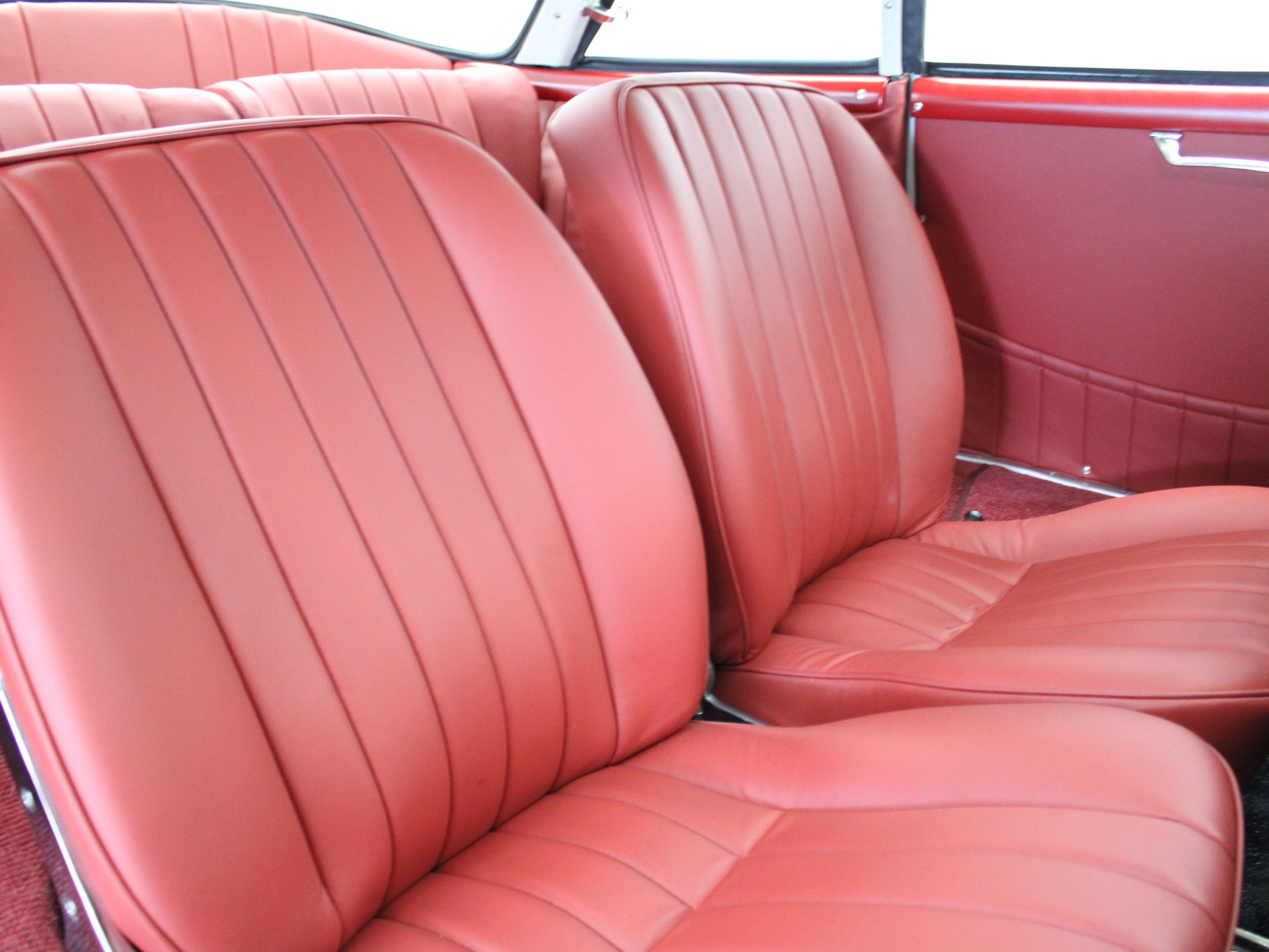 PORSCHE 356 B 1600 Super-image-7