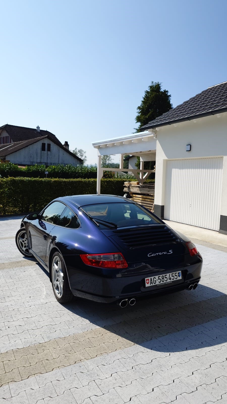 PORSCHE 911 Carrera S-image-2