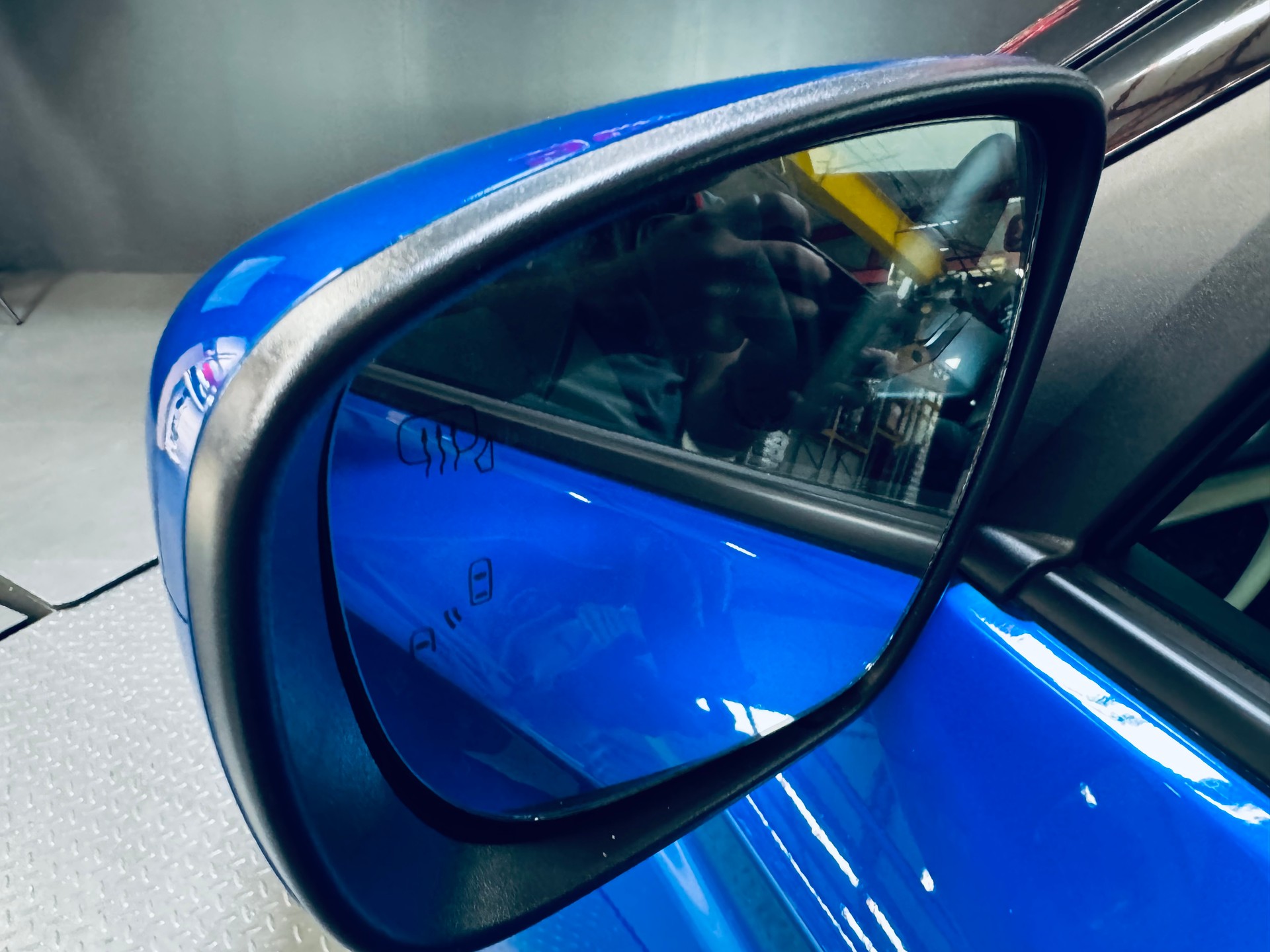 SUZUKI Swift 1.2 Compact+ Hybrid 4x4-image-13