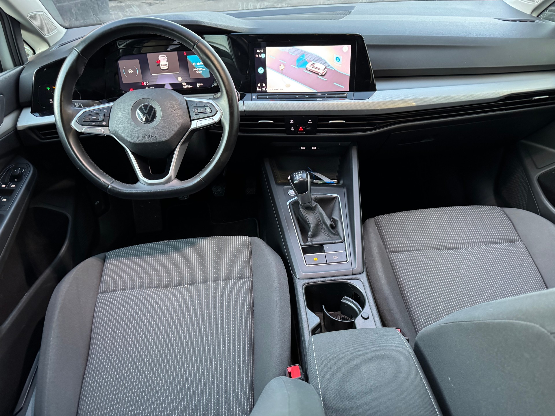 VW Golf 1.0 TSI Value-image-11
