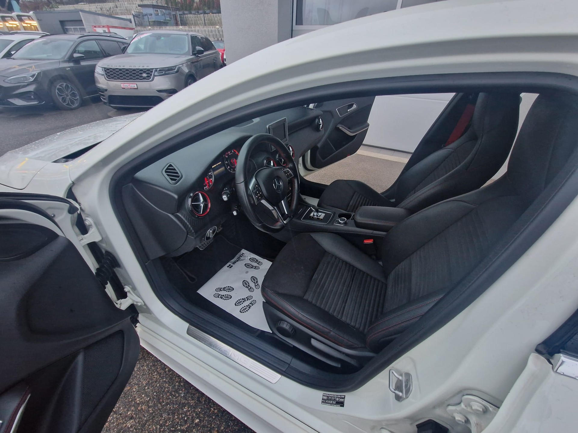 MERCEDES-BENZ A 45 AMG 4Matic Speedshift 7G-DCT-image-6