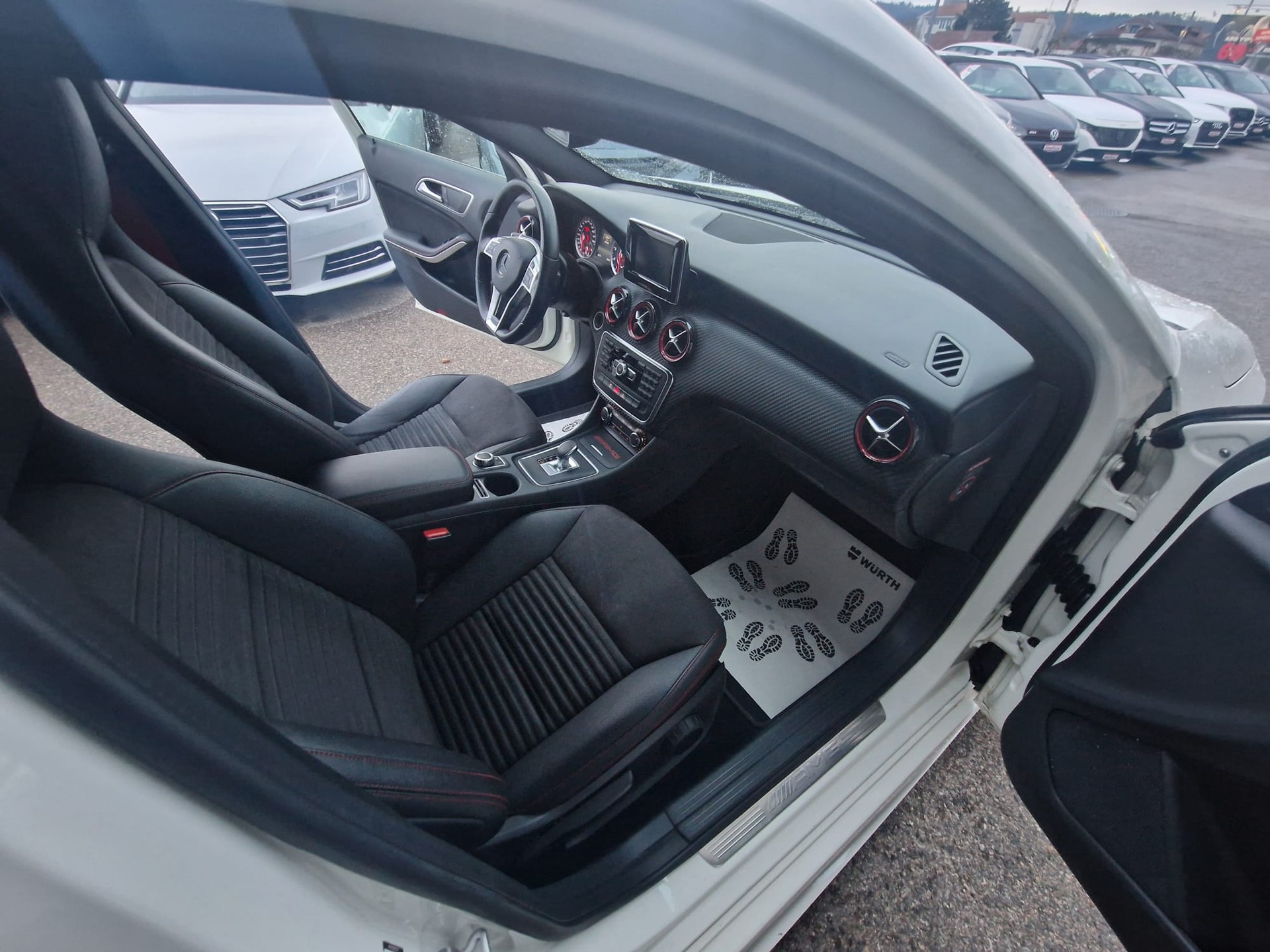 MERCEDES-BENZ A 45 AMG 4Matic Speedshift 7G-DCT-image-8