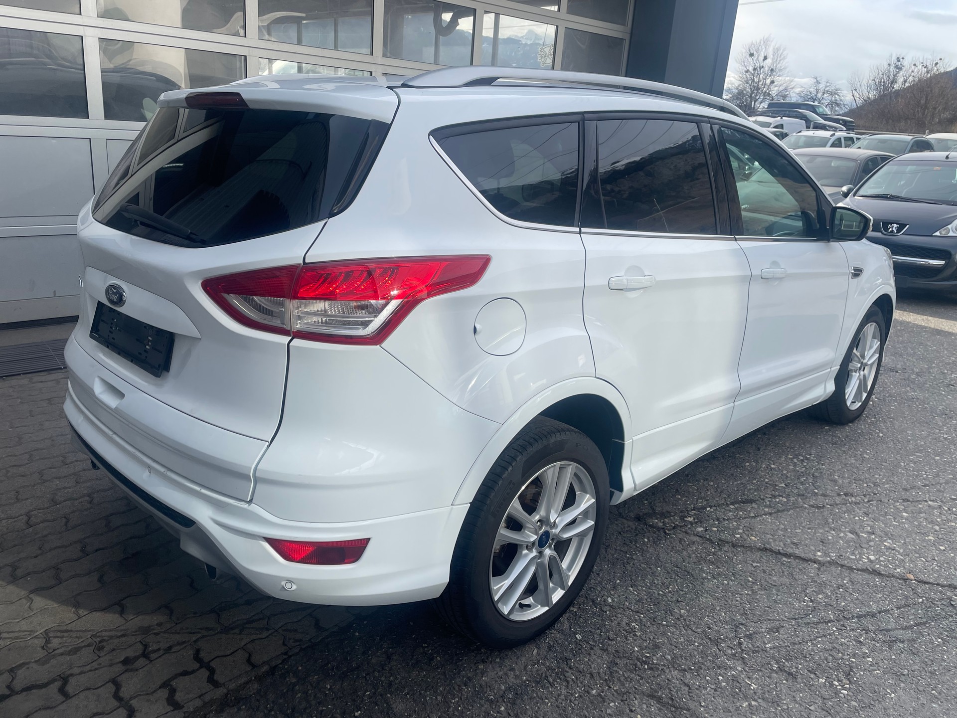 FORD Kuga 2.0 TDCi Titanium S 4WD PowerShift-image-8