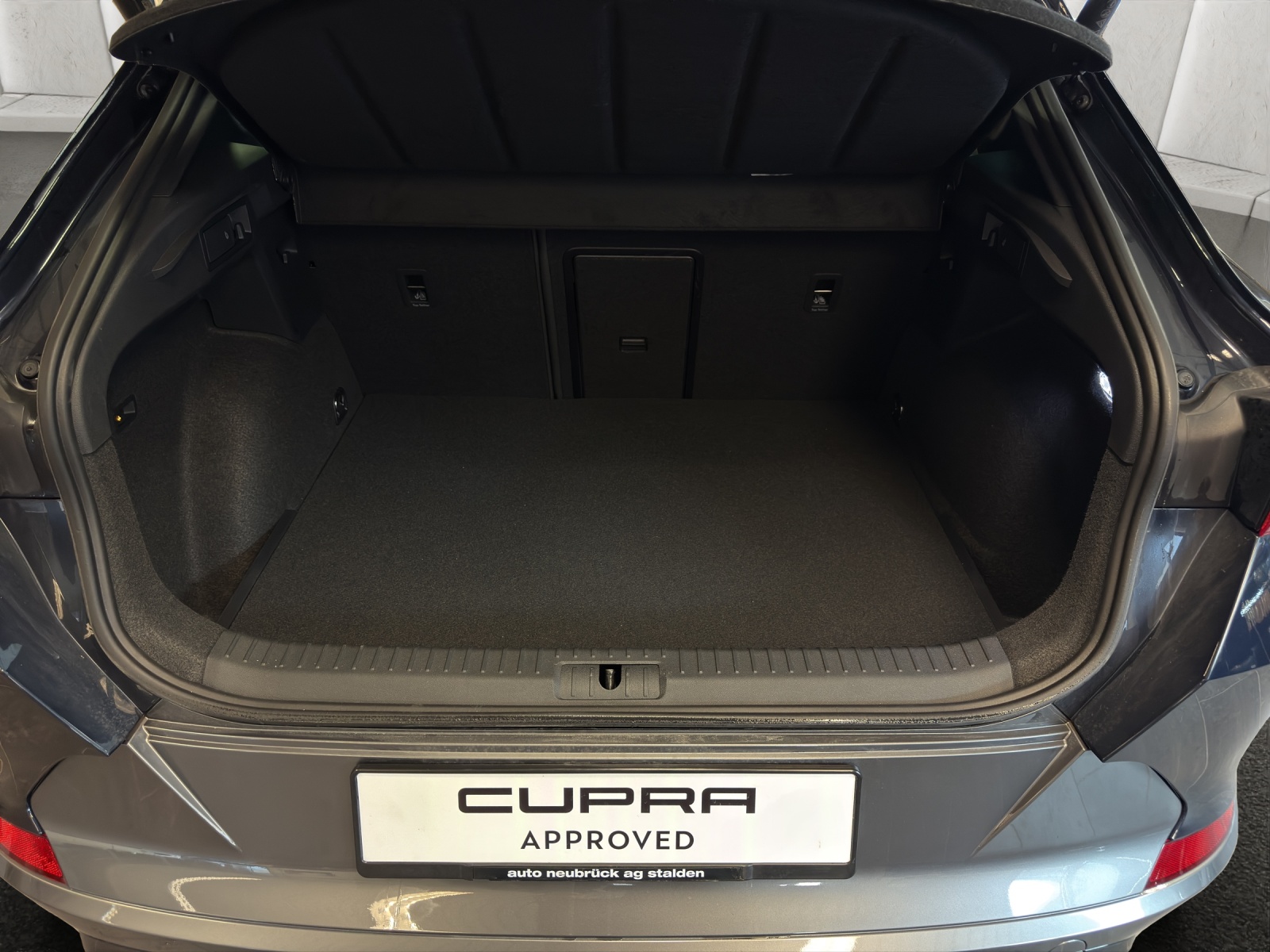 CUPRA Formentor 1.4 e-HYBRID pHEV Inicio DSG-image-10