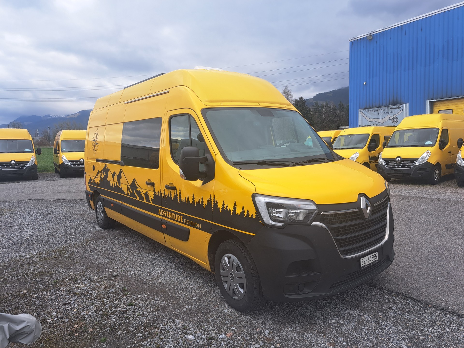 RENAULT Camper-image-0