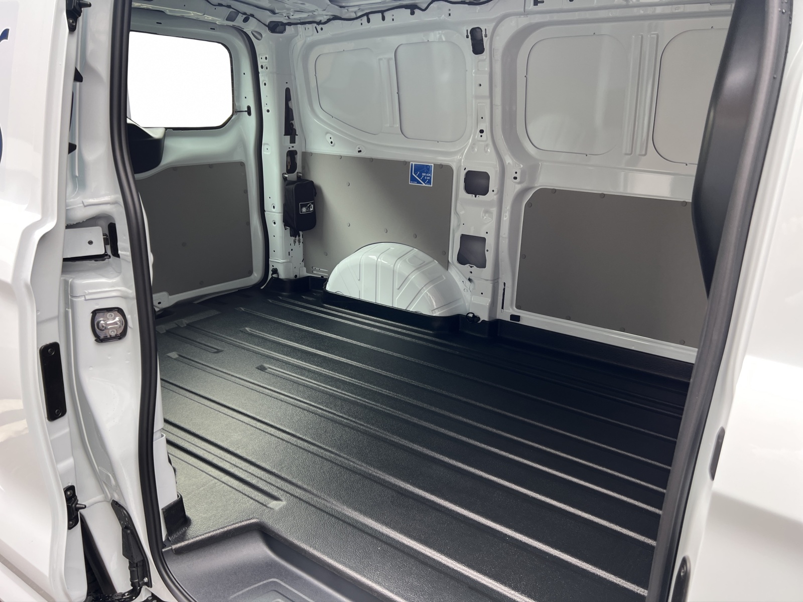 VW e-Transporter 70 kWh-image-10