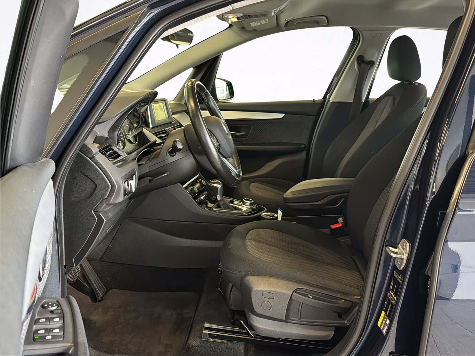 BMW 225xe iPerformance Active Tourer Steptronic-image-10