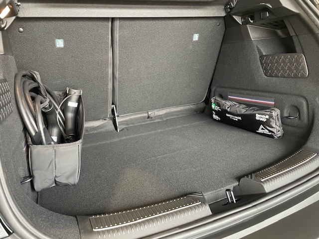 RENAULT R4 E-Tech Comfort Range 52 kWh Iconic-image-13