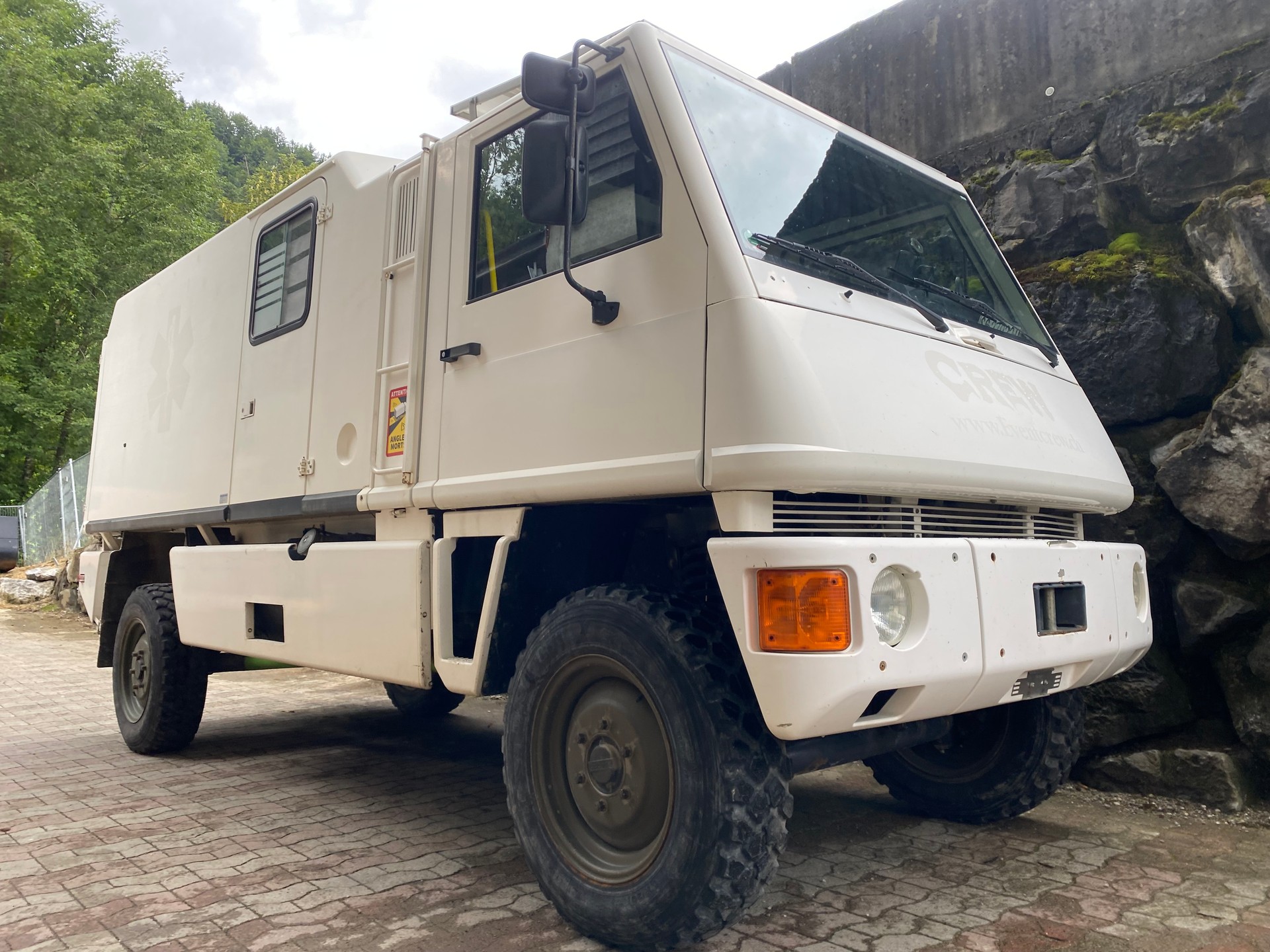 BUCHER Duro 4x4