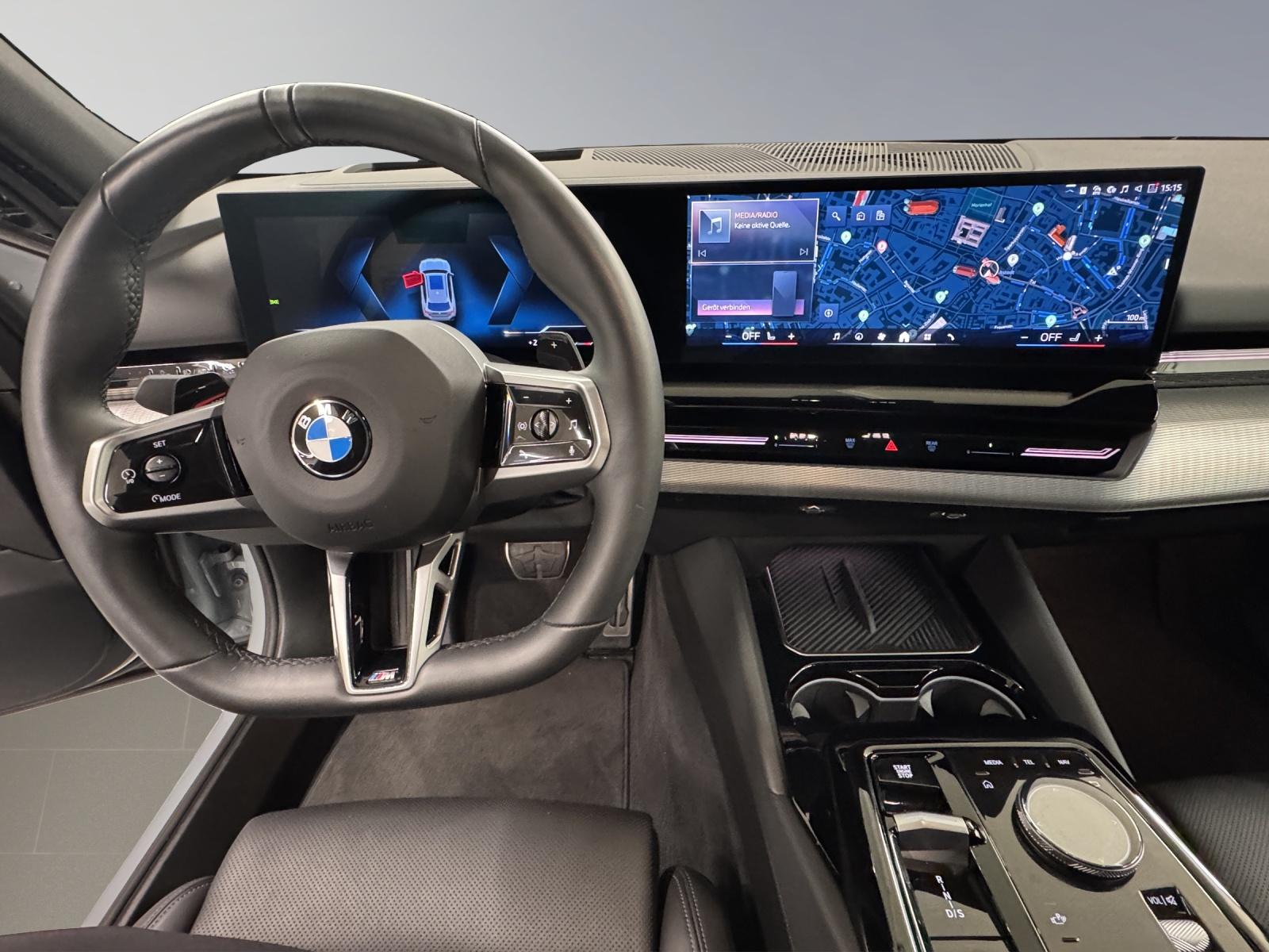 BMW 520d xDrive Touring MSport-image-15