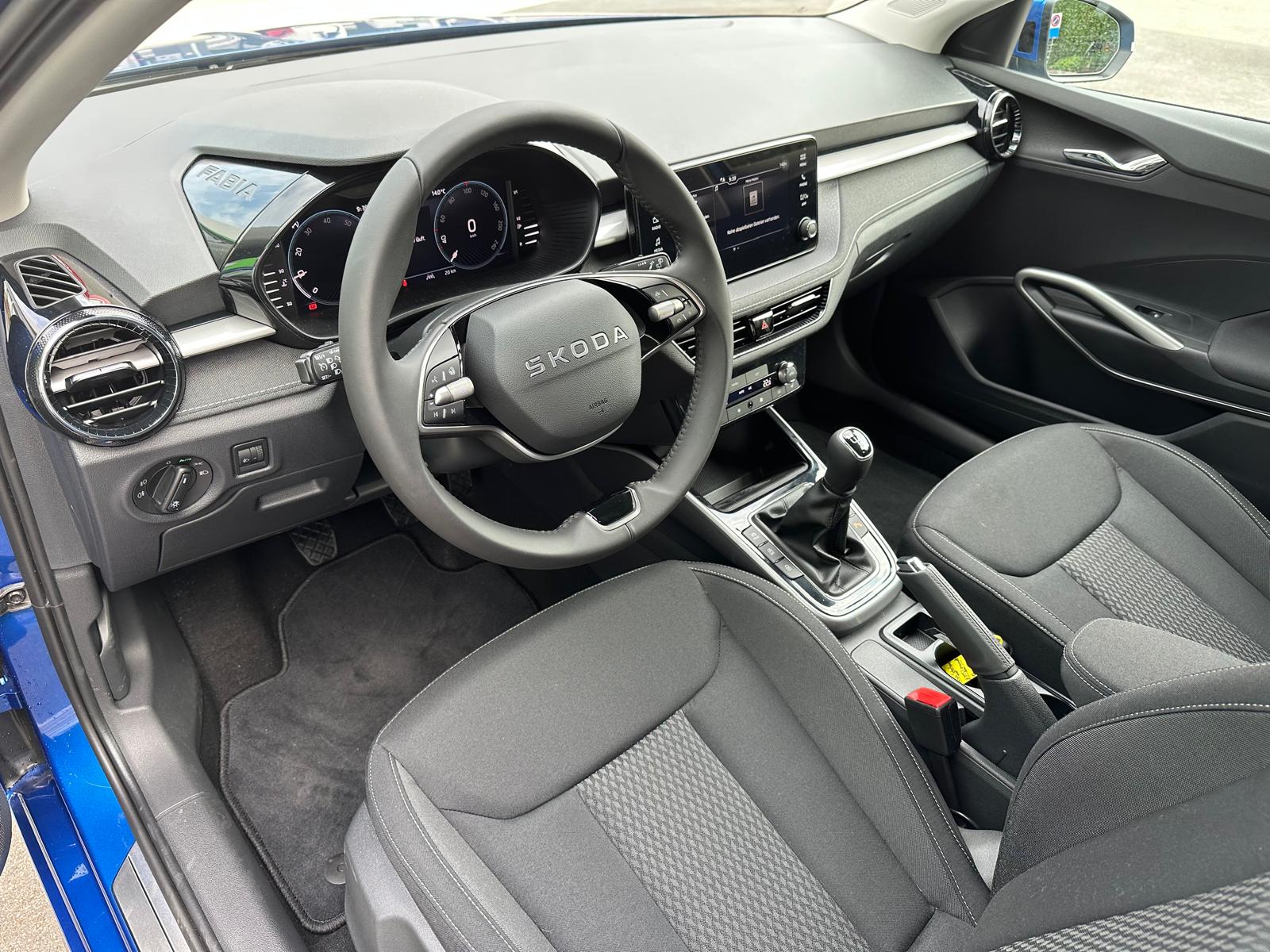 SKODA Fabia 1.0 TSI Selection-image-8
