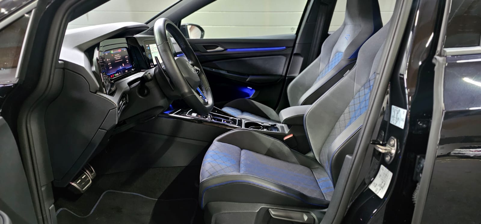 VW Golf 2.0 TSI R DSG 4Motion R ***333 PS Performance***-image-8