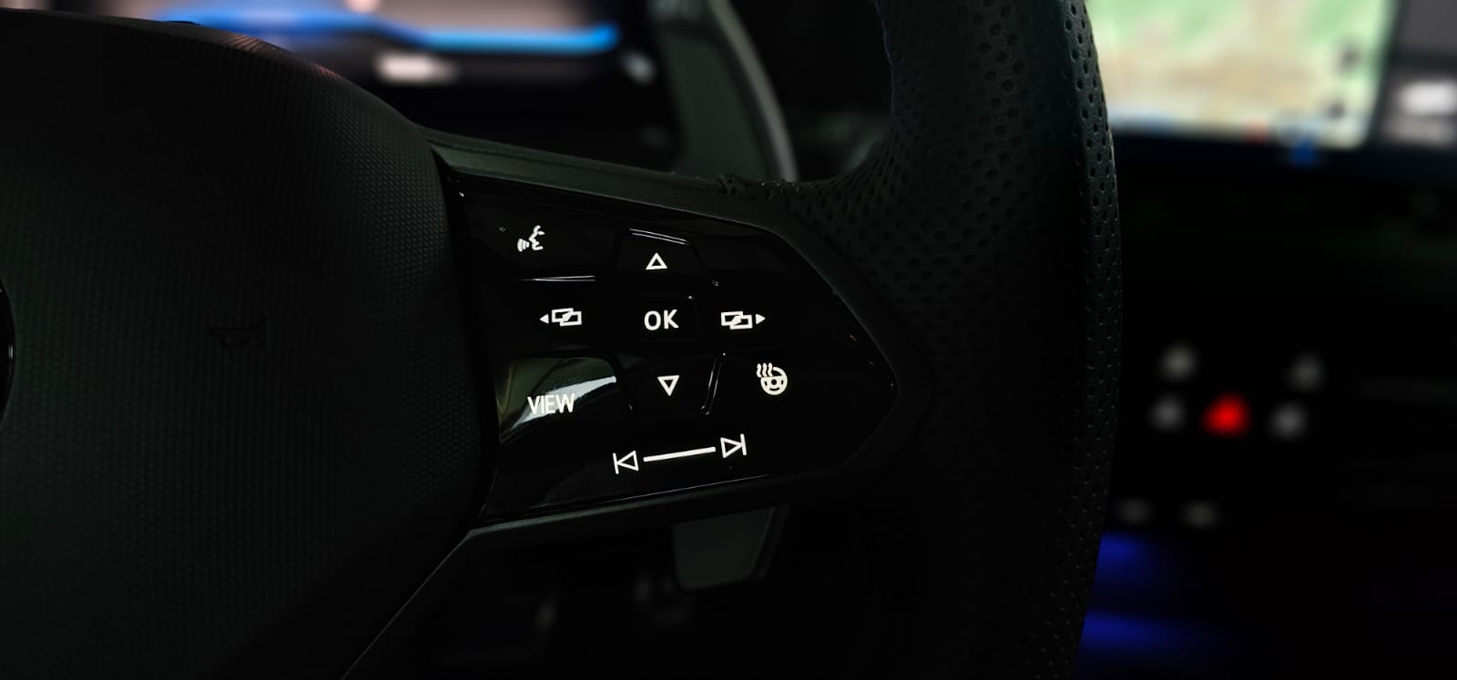VW Golf 2.0 TSI R DSG 4Motion R ***333 PS Performance***-image-12